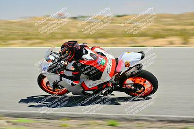 media/Apr-13-2025-TrackXperience (Sun) [[fb1ef998a6]]/Level 2 (Intermediate)/Turn 8 (Session 3)/